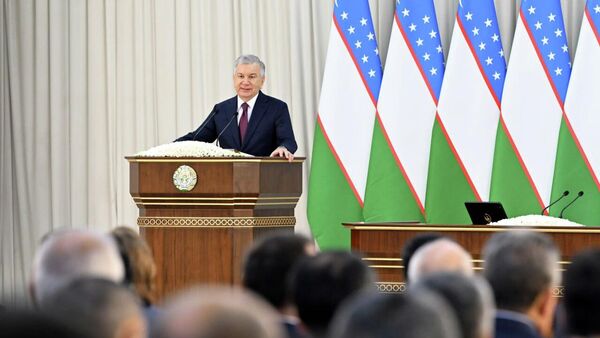 Шавкат Мирзиёев провёл встречу с работниками медицинской и фармацевтической сфер - Sputnik Ўзбекистон