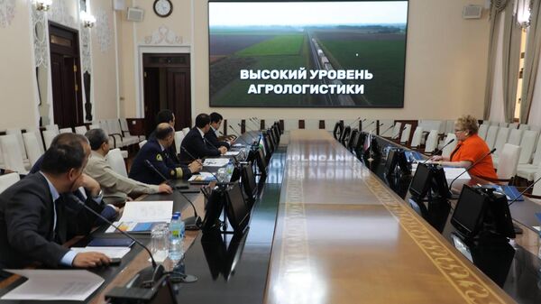 Sputnik TV onlayn jinsiy aloqa