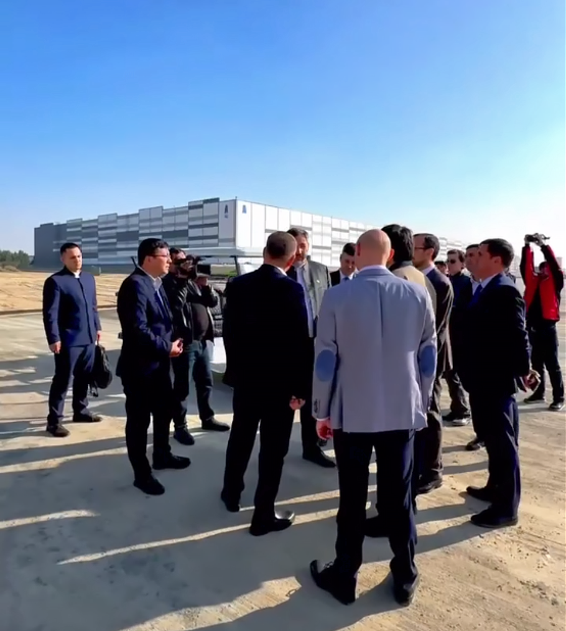 Делегация Татарстана посетила промышленные парки в Узбекистане Делегация Татарстана посетила промышленные парки в Узбекистане - Sputnik Узбекистан, 1920, 12.11.2025