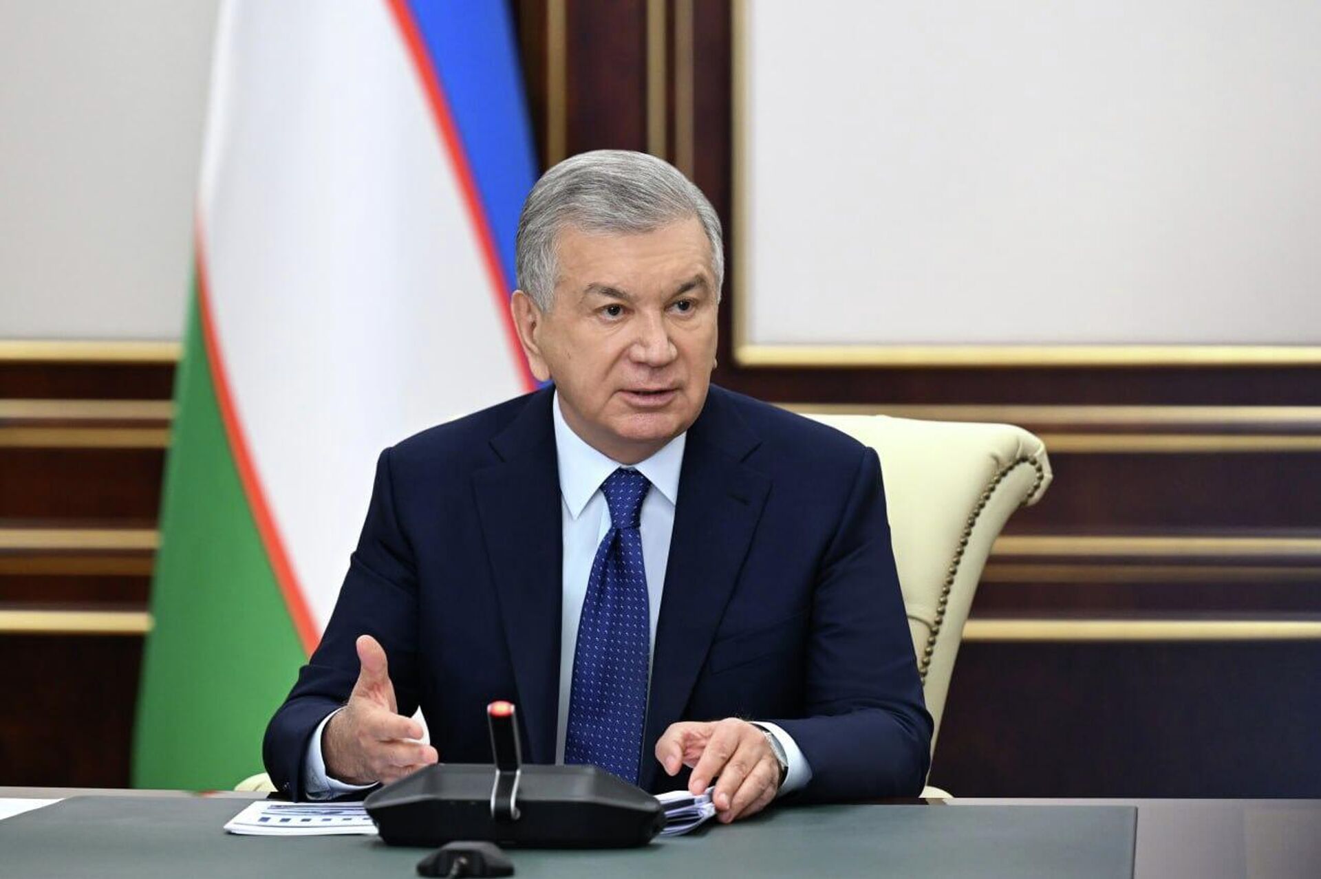 Шавкату Мирзиёеву представлена информация о проводимой работе в жд отрасли и планах на ближайшие годы.
Шавкату Мирзиёеву представлена информация о проводимой работе в жд отрасли и планах на ближайшие годы.
- Sputnik Узбекистан, 1920, 13.11.2025