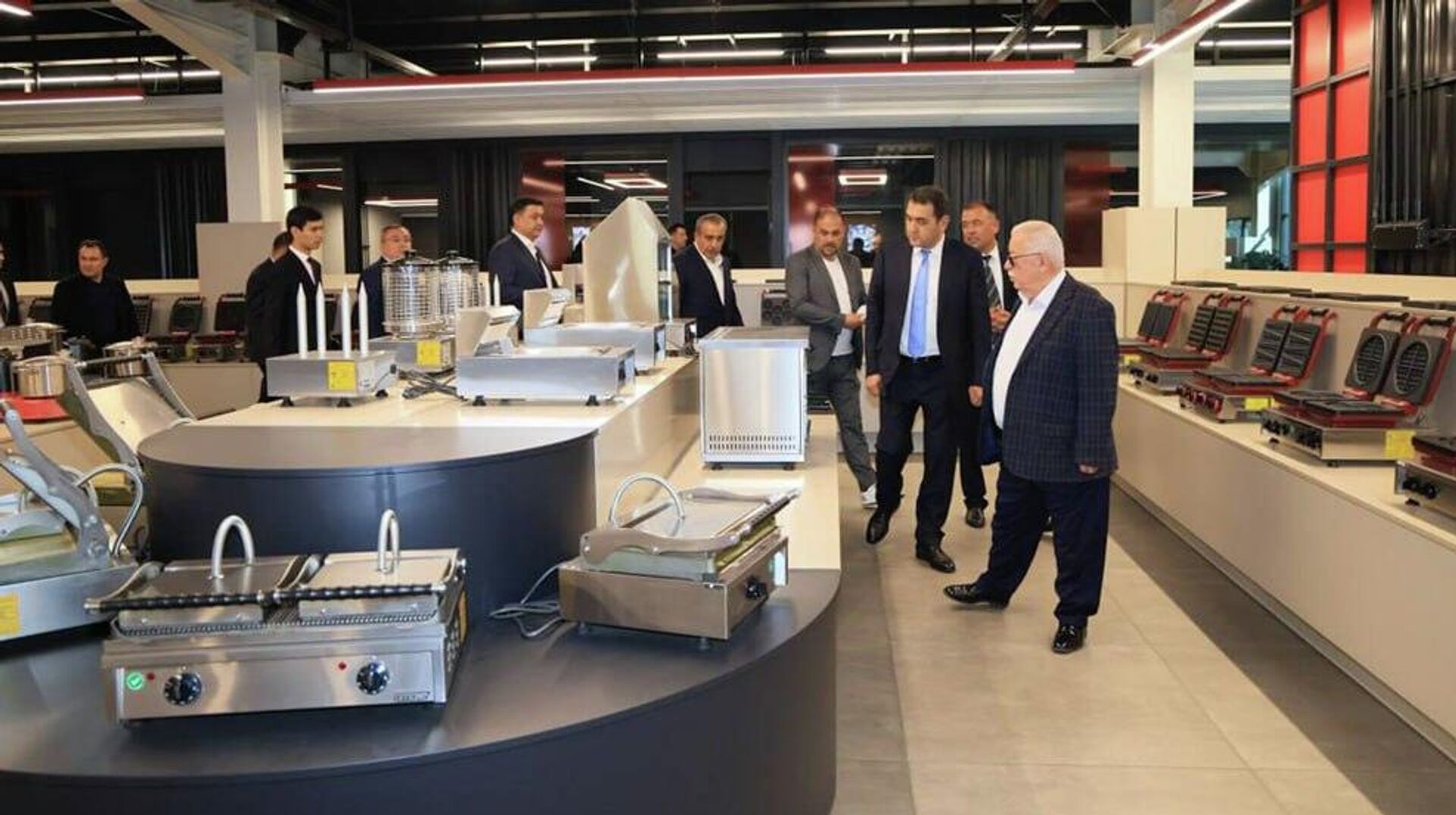 Визит делегации Ферганской области в Турцию Визит делегации Ферганской области в Турцию - Sputnik Узбекистан, 1920, 14.11.2025