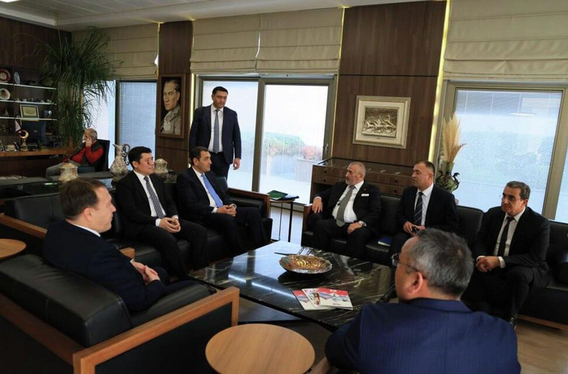 Визит делегации Ферганской области в Турцию Визит делегации Ферганской области в Турцию - Sputnik Узбекистан, 1920, 14.11.2025