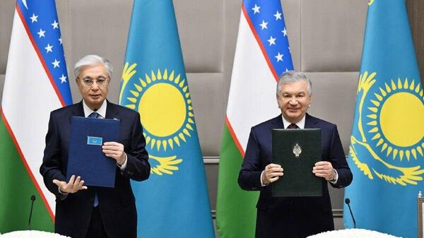 Казахстан и Узбекистан подписали совместное заявление по итогам заседания Высшего межгосударственного совета - Sputnik Узбекистан