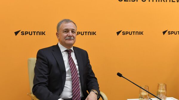 ЕОИИ ва Ўзбекистон: божхона ҳамкорлигини ривожлантиришда янги қадамлар  - Sputnik Ўзбекистон