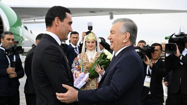 Сердар Бердымухамедов прибыл в Узбекистан с госвизитом - Sputnik Узбекистан