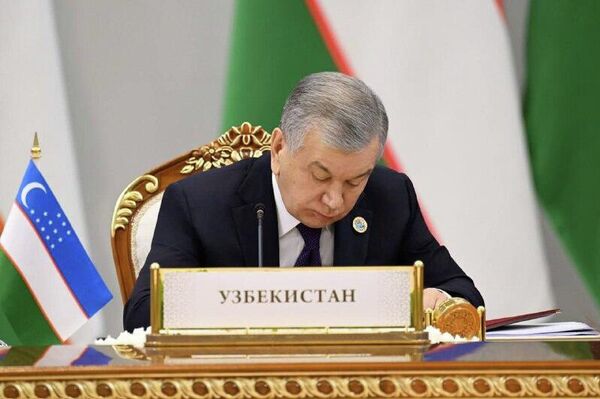 🟠Главы стран Центральной Азии приняли ряд документов по итогам седьмой Консультативной встречи - Sputnik Узбекистан