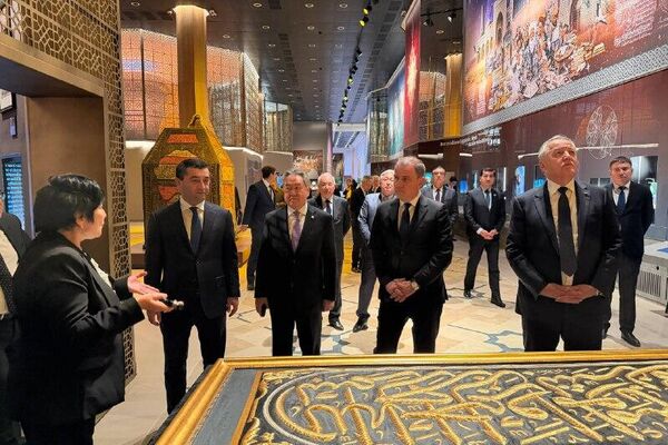 Главы МИД стран Центральной Азии и Азербайджана посетили Центр исламской цивилизации в Ташкенте - Sputnik Узбекистан