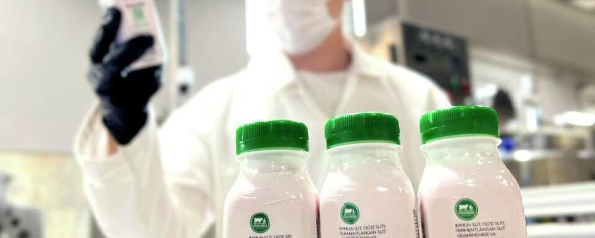 Nukusda koronavirusga qarshi sut mahsulotlari sotuvga chiqarildi - Sputnik O‘zbekiston, 1920, 15.08.2023