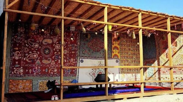 Казан рецептов счастья, уголок детства и Аль-Мусалла: чем удивляет Бухарская биеннале - Sputnik Узбекистан