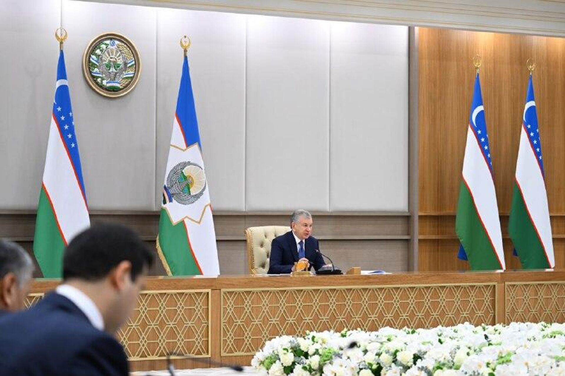 Шавкат Мирзиёев уволил глав Денауского района Сурхандарьинской области и Чиракчинского района Кашкадарьинской области - Sputnik Узбекистан, 1920, 19.11.2025