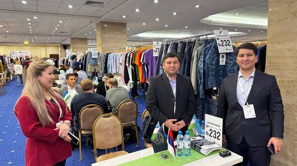 В Москве проходит Международная аутсорсинговая выставка-платформа BEE-TOGETHER.ru - Sputnik Ўзбекистон