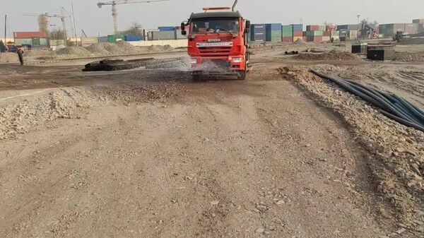 В Ташкенте стартовал усиленный контроль за пылеобразованием на строительных площадках - Sputnik Узбекистан