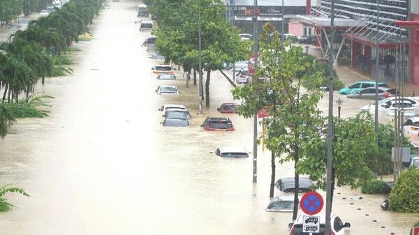 Во Вьетнаме наводнение унесло жизни 43 человек, еще 9 числятся пропавшими без вести - Sputnik Узбекистан