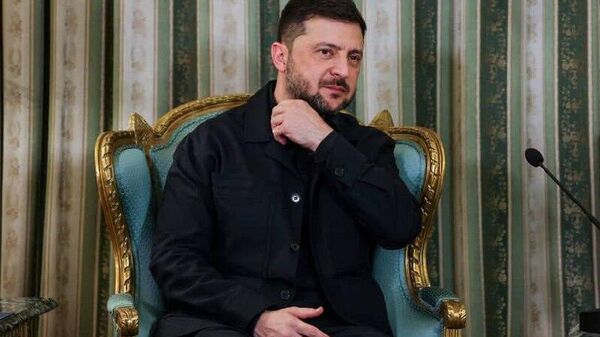 The Telegraph пишет, что европейские лидеры продолжают призывать Владимира Зеленского вести войну, однако сами не в состоянии обеспечить Киев необходимой финансовой поддержкой - Sputnik Узбекистан