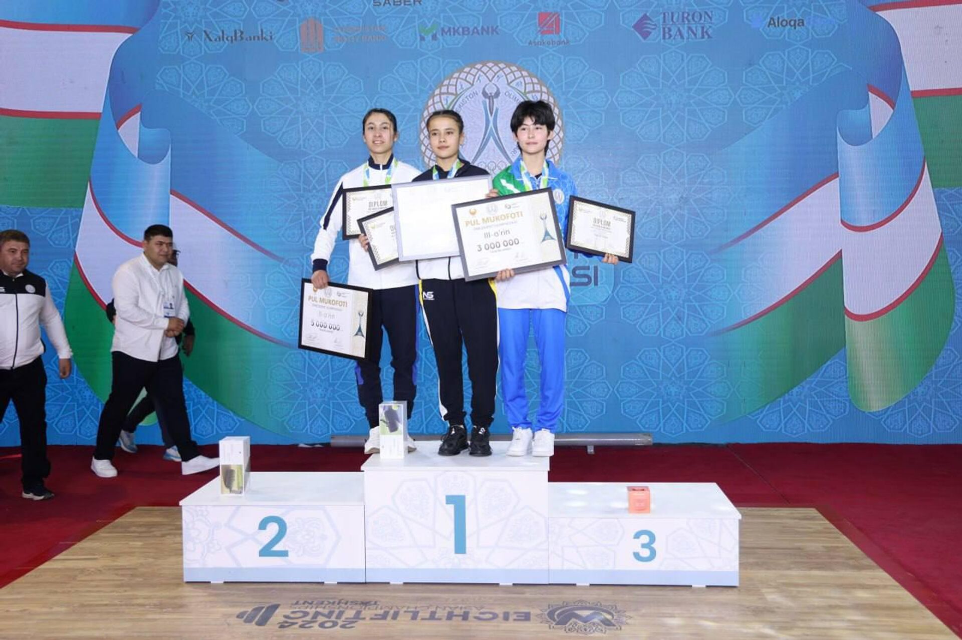 “Президентская Олимпиада”: победители в соревнованиях по тяжёлой атлетике  - Sputnik Узбекистан, 1920, 24.11.2025