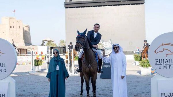 Наши всадники заняли призовые места на турнире в Фуджейре - Sputnik Узбекистан