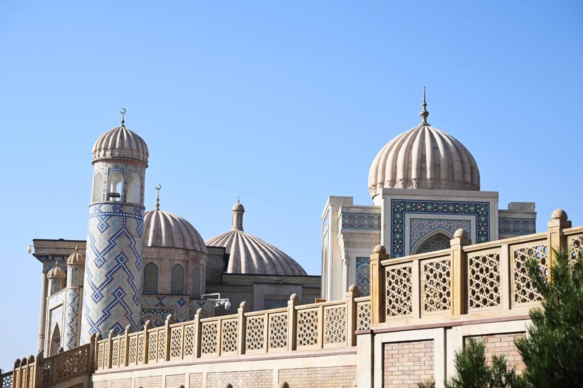 Почтена память Первого Президента
Почтена память Первого Президента
- Sputnik Узбекистан, 1920, 25.11.2025