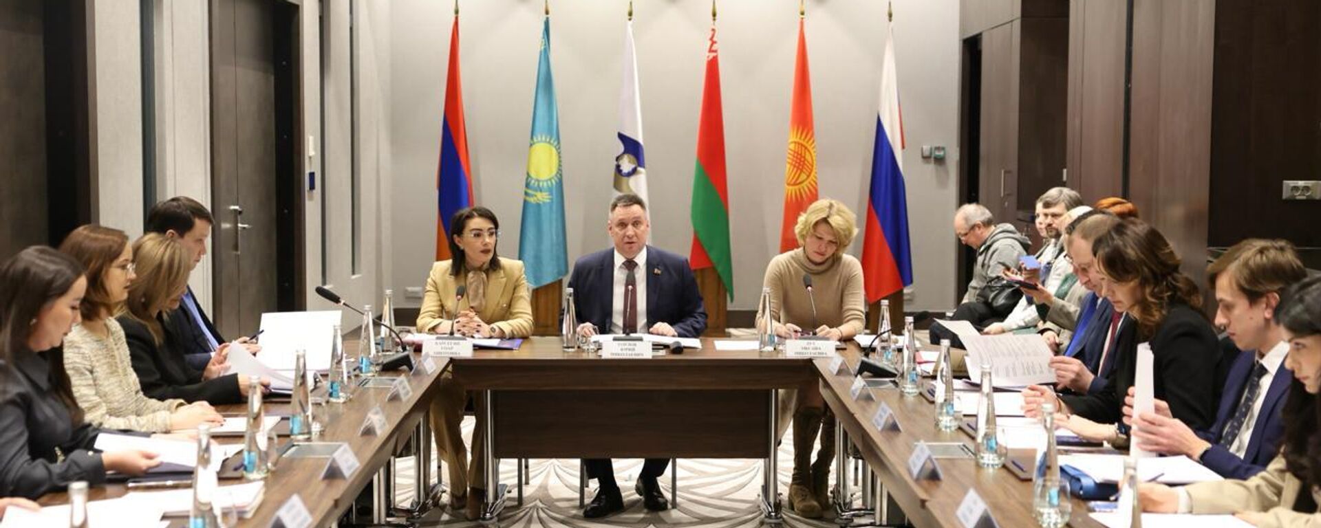 В Беларуси состоялось шестое заседание Совета по агропромышленной политике ЕАЭС - Sputnik Ўзбекистон, 1920, 26.11.2025