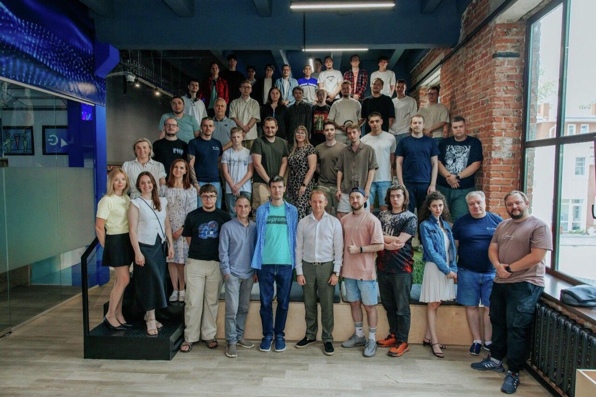 Владимир вилояти ўзбекистонлик истеъмолчиларга ўзининг энг яхши маҳсулот ва хизматларини таклиф қилишга тайёр - Sputnik Ўзбекистон, 1920, 27.11.2025