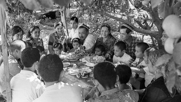 “Россия ва Марказий Осиё: тарих ва маданият” китоби тақдимоти - Sputnik Ўзбекистон