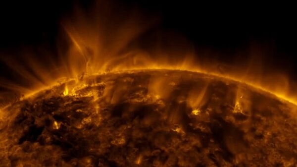 Сегодня на Солнце ожидаются сильные вспышки класса М - Sputnik Узбекистан
