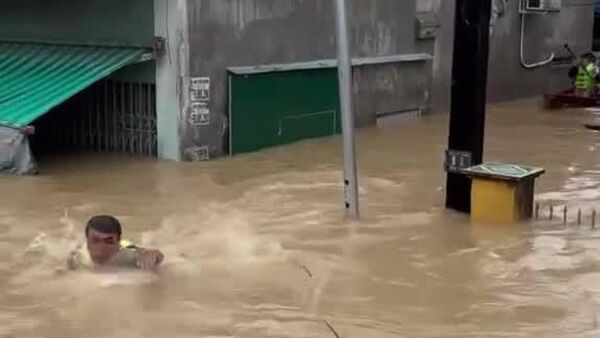 Число жертв наводнений в Юго-Восточной Азии превысило 300 человек - Sputnik Узбекистан