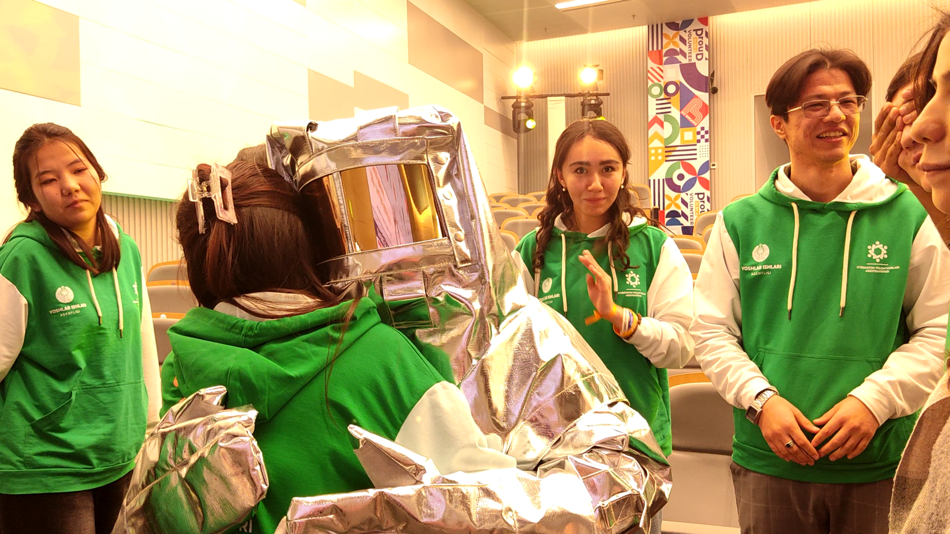 В Ташкенте стартовал Международный фестиваль волонтеров. - Sputnik Узбекистан, 1920, 29.11.2025