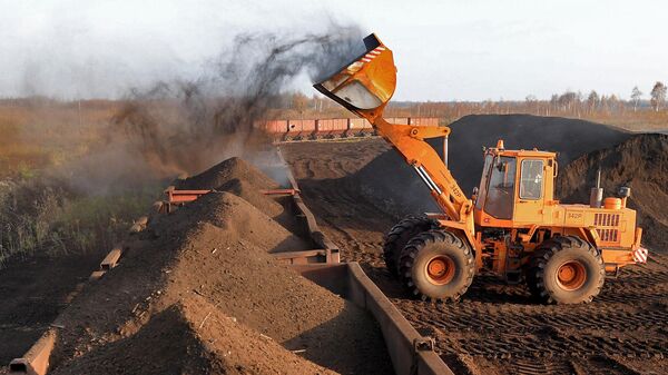 Торфобрикетный завод в Беларуст - Sputnik Узбекистан