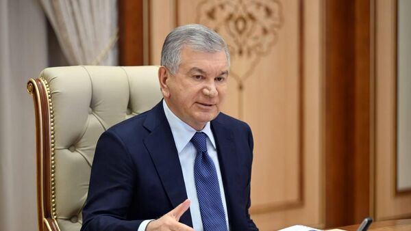 Президент ознакомился с презентацией о проводимой работе по внедрению ИИ - Sputnik Ўзбекистон