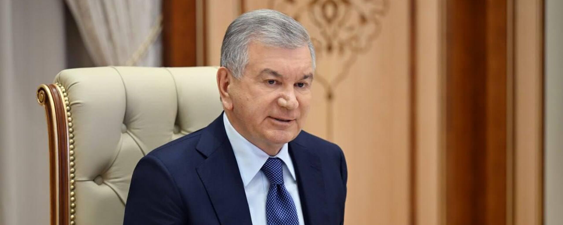 Prezident oznakomilsya s prezentatsiyey o provodimoy rabote po vnedreniyu II - Sputnik O‘zbekiston, 1920, 02.12.2025