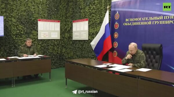 Успехи в Красноармейске обеспечат российским войскам поступательное решение всех задач, поставленных при начале СВО, заявил Владимир Путин - Sputnik Узбекистан