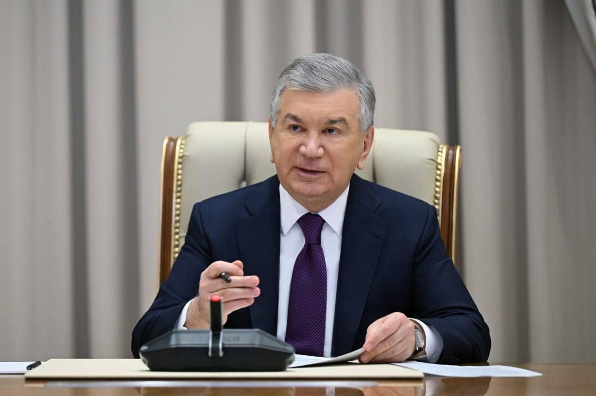 Президент ознакомился с презентацией по совершенствованию управления транспортом и предотвращению пробок в Ташкенте - Sputnik Узбекистан, 1920, 04.12.2025