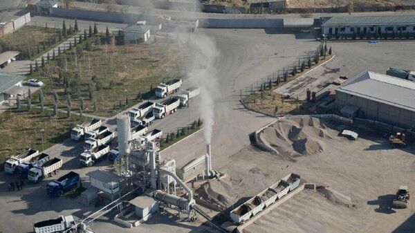 В Ташобласти начали выявлять источники загрязнения воздуха с вертолета - Sputnik Узбекистан