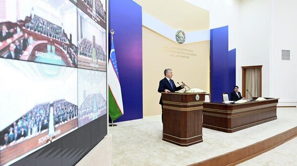 Состоялась внеочередная сессия Сырдарьинского областного Кенгаша с участием президента - Sputnik Ўзбекистон