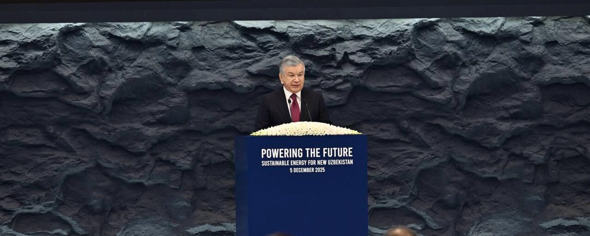 Prezident najav simvolicheskuyu knopku, zapustil 42 energeticheskix obyekta - Sputnik O‘zbekiston, 1920, 05.12.2025