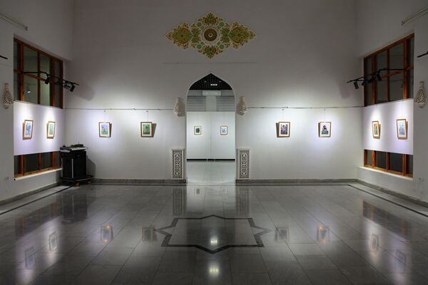 Персональная выставка художника Чори Шамса
Воображаемые существа тюркских народов - Sputnik Узбекистан