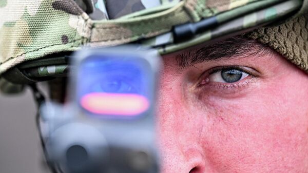 Отработка боевого слаживания военнослужащими 114-й отдельной гвардейской мотострелковой бригады группировки Центр - Sputnik Узбекистан