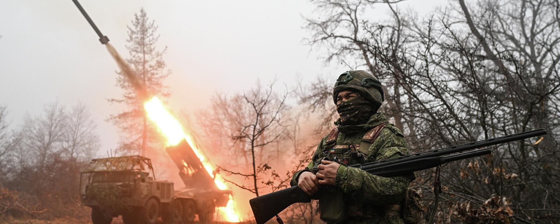 Boyevaya rabota rascheta RSZO Uragan gruppirovki voysk Zapad - Sputnik O‘zbekiston, 1920, 11.12.2025