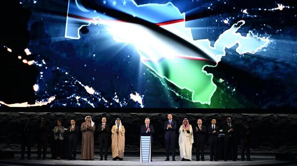 Запуск новых мощностей и началу строительства очередных объектов энергетики - Sputnik Узбекистан