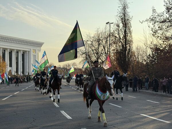 Toshkentda &quot;Otliq kavaleriya paradi&quot; bo‘lib o‘tdi - Sputnik O‘zbekiston