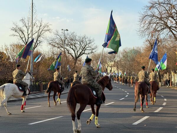 Toshkentda &quot;Otliq kavaleriya paradi&quot; bo‘lib o‘tdi - Sputnik O‘zbekiston