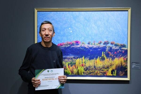 Участник выставки Хамдам Шорахмедов  - Sputnik Узбекистан