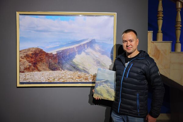 Участник выставки фотограф Рамиль Валиев - Sputnik Узбекистан