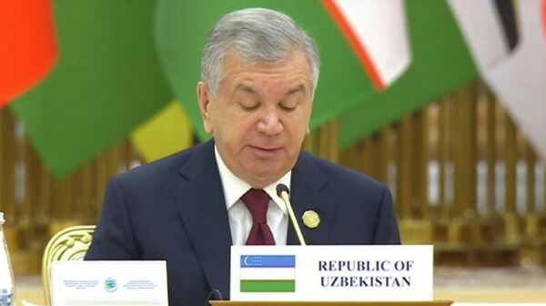 Мирзиёев на форуме в Ашхабаде: Туркменская модель постоянного нейтралитета ярко демонстрирует, как принципы уважения суверенитета и невмешательства могут гармонично сочетаться с активной миротворческой и дипломатической деятельностью - Sputnik Узбекистан