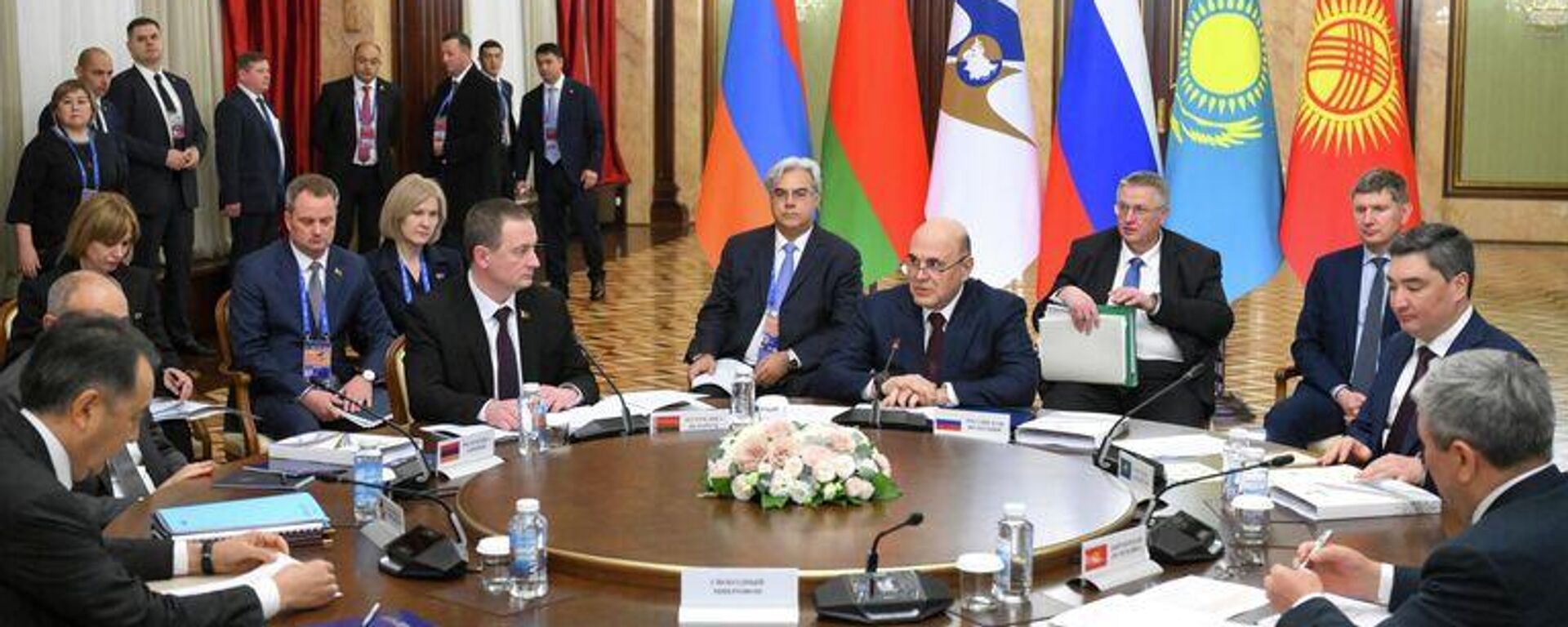 Председатель правительства Михаил Мишустин на заседании Евразийского межправительственного совета в Москве - Sputnik Узбекистан, 1920, 12.12.2025