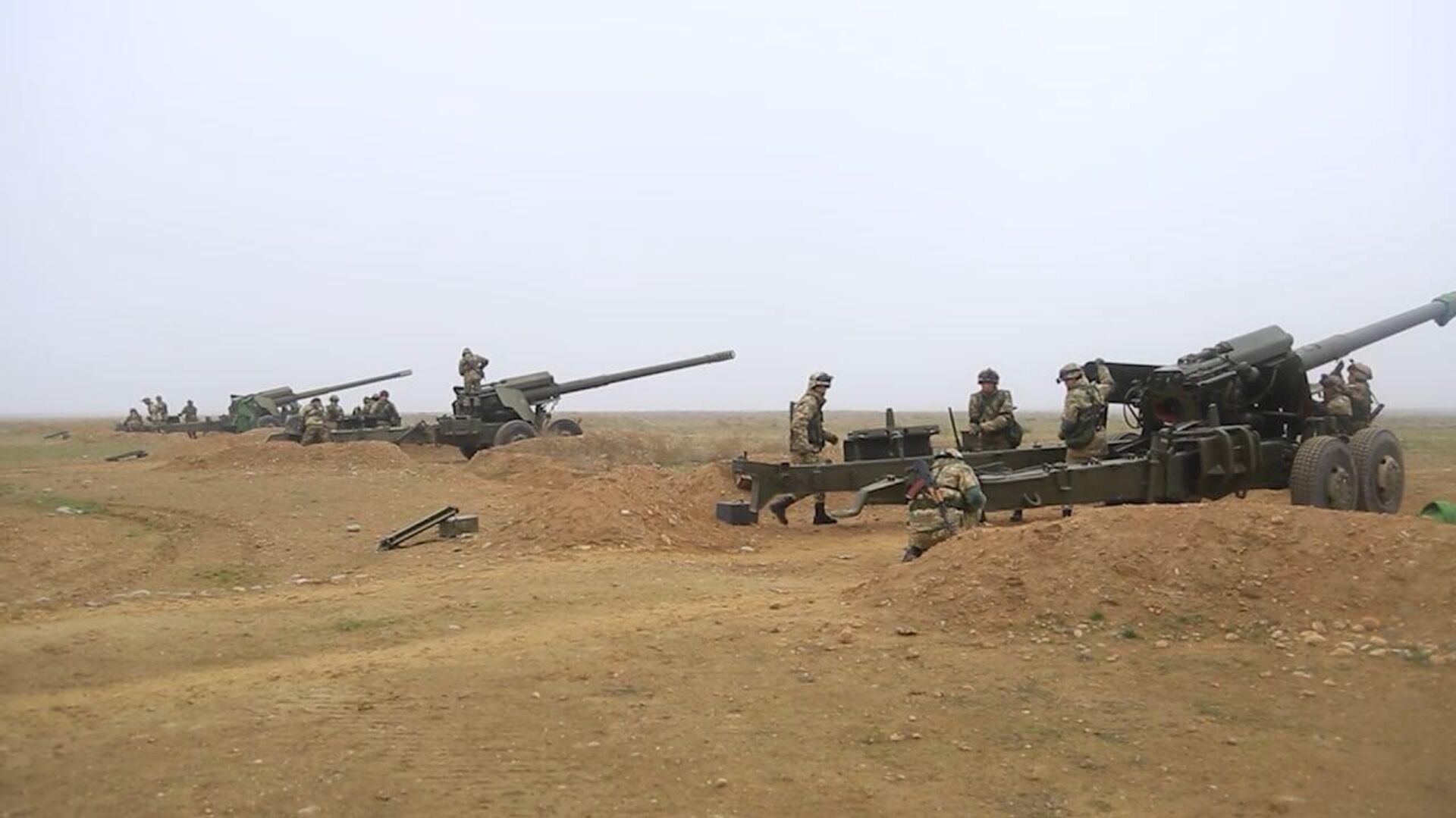 Учения на полигоне Шўрсув Учения на полигоне Шўрсув - Sputnik Ўзбекистон, 1920, 13.12.2025