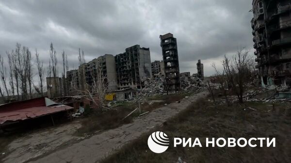 Кадры из освобожденного Красноармейска, снятые с высоты птичьего полета - Sputnik Ўзбекистон
