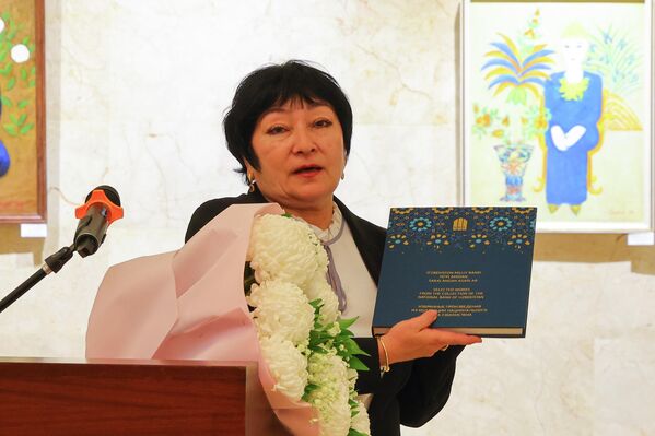 Директор Галереи изобразительного искусства Узбекистана, академик Академии художеств Узбекистана, доктор искусствоведения, профессор Камола Акилова  - Sputnik Узбекистан