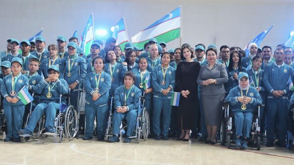 В Ташкенте торжественно встретили чемпионов Азиатских юношеских паралимпийских игр - Sputnik Узбекистан