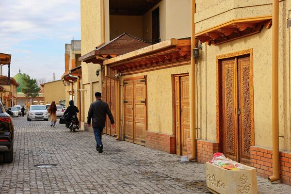 Гулбозор маҳалласидаги сайёҳлик кўчаси - Sputnik Ўзбекистон